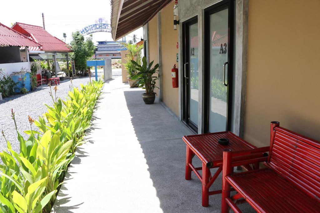 Blue Midnight Hostel Ko Pha Ngan Exterior photo